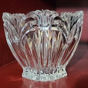 ONEIDA Augustina (Giftware) Cut Crystal Bowl (Small)